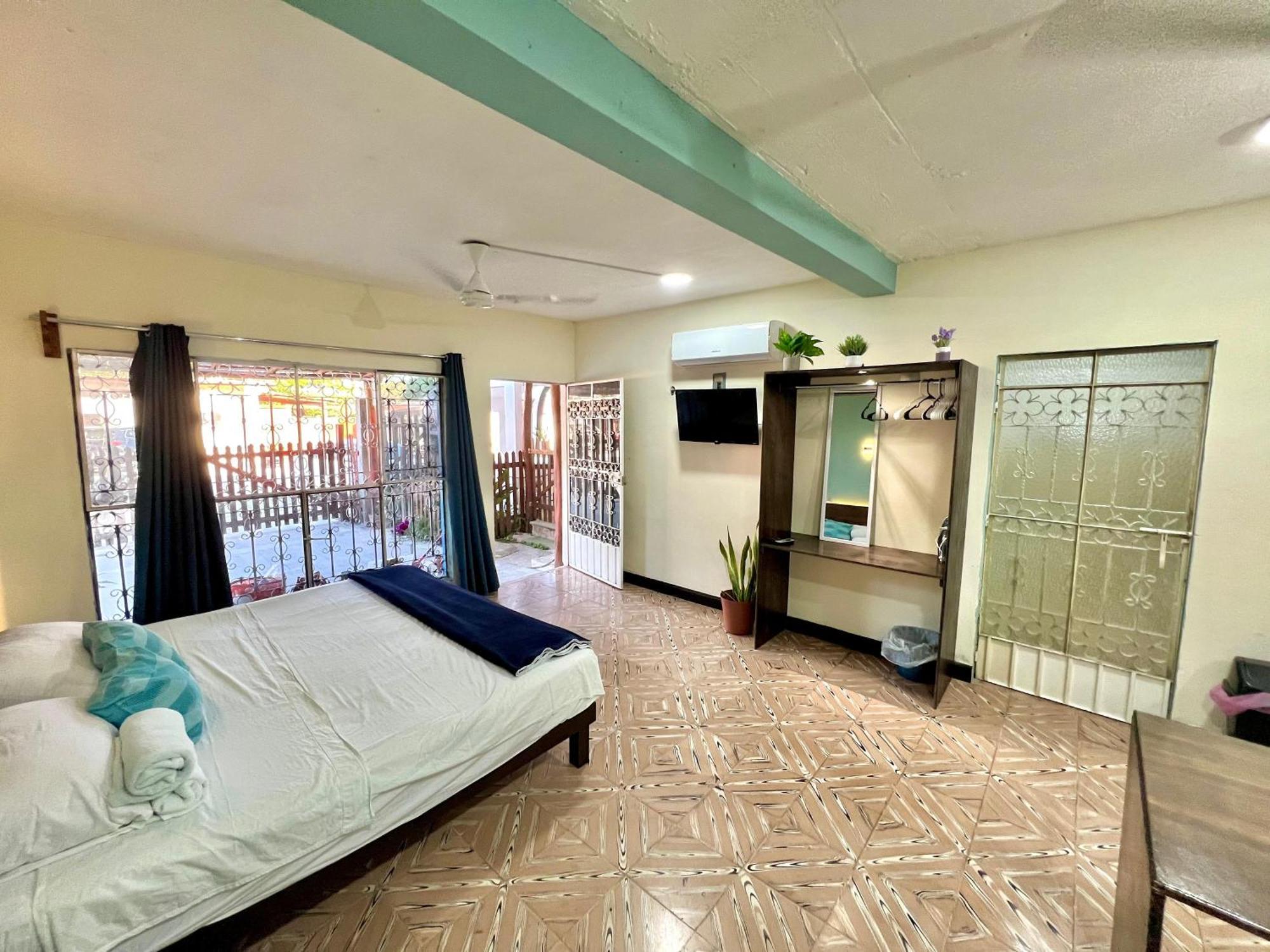 Habitaciones A Dos Calles De Laguna - Renta De Bicicletas Accesibles バカラル エクステリア 写真